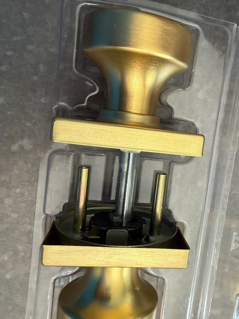 Kwikset Pismo Privacy Door Knob – Satin Brass Finish (Model 730PSK SQT 4)